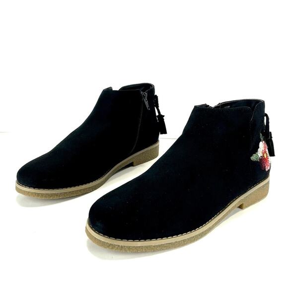 Comfortview Sienna Women Black Bootie Sz 9.5 Faux Suede Slip-Resistant AnkleBoot - Picture 3 of 15